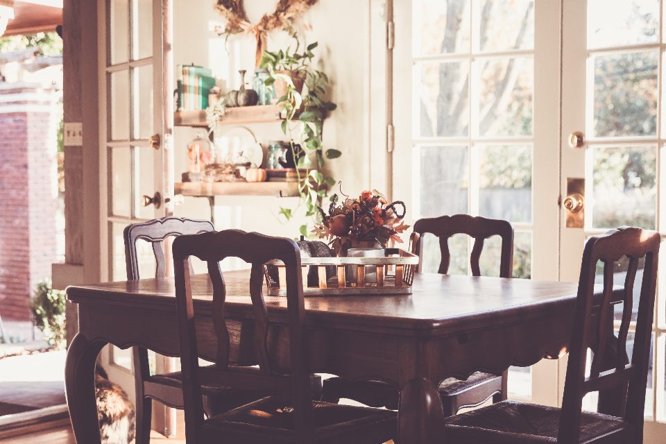 Tables — Maison Noir